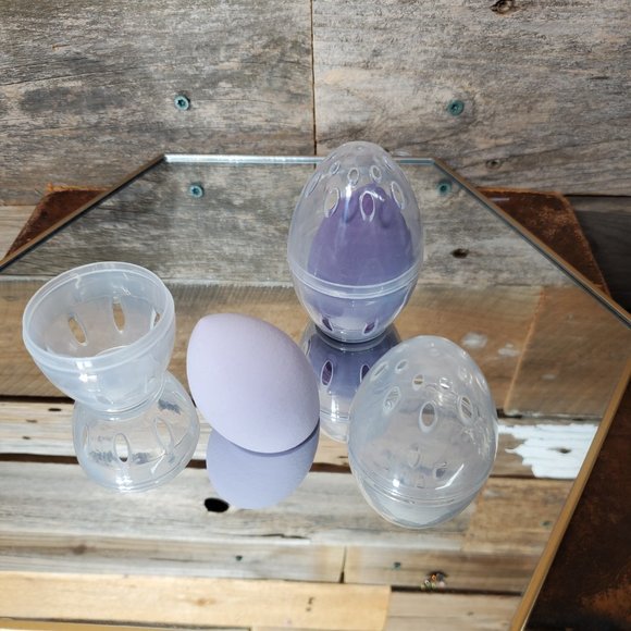 Set of Two Makeup Blending Sponges with Drying/Storing Eggs - Purple Shades - Picture 7 of 8